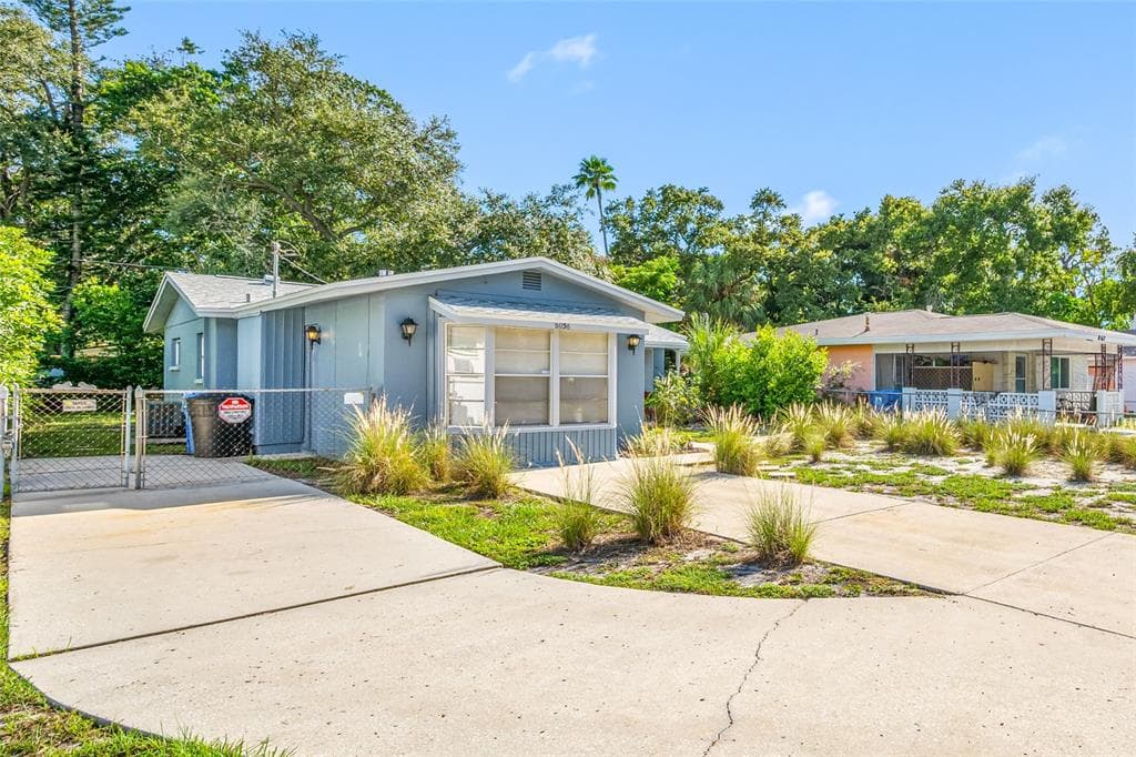 8056 30TH AVENUE N ST PETERSBURG, FL 33710