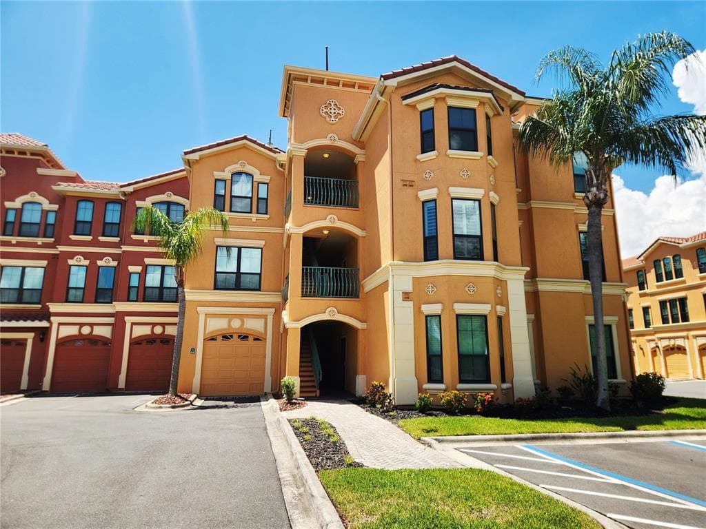 2733 VIA CIPRIANI UNIT 820B