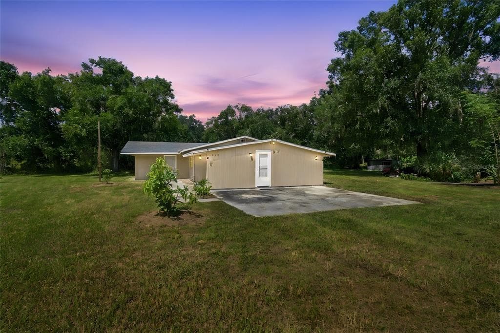 1142 DOC COIL ROAD BOWLING GREEN, FL 33834