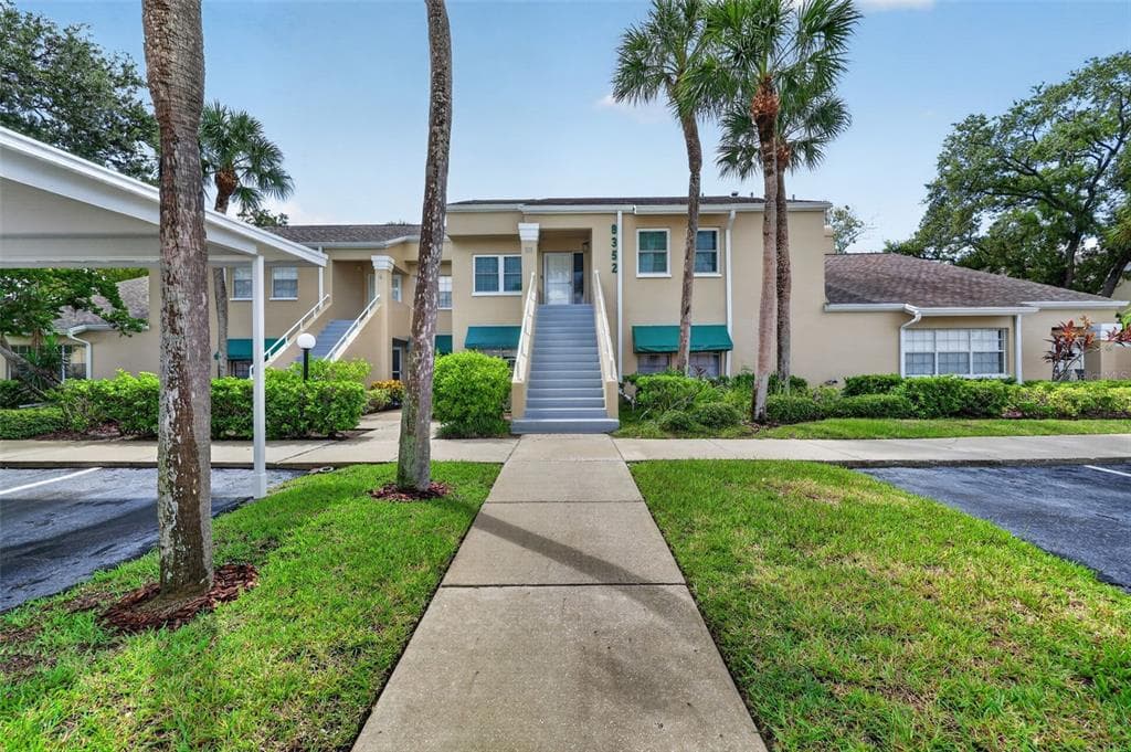 8352 MEADOWBROOK DRIVE UNIT 10