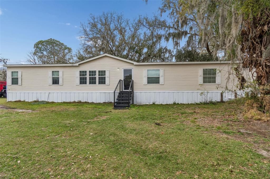 27435 HOLIDAY DRIVE DADE CITY, FL 33525
