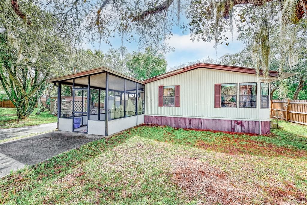 11704 DOAKS STREET NEW PORT RICHEY, FL 34654