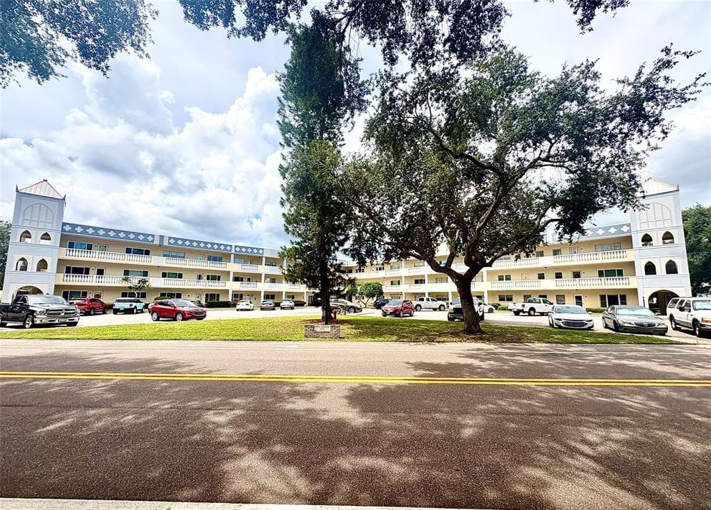 2222 AMERICUS BOULEVARD N UNIT 40