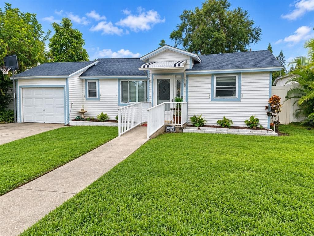 520 14TH AVENUE NW LARGO, FL 33770
