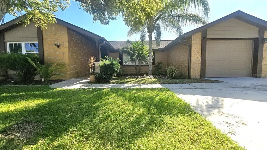 3532 OVERLAND DRIVE HOLIDAY, FL 34691