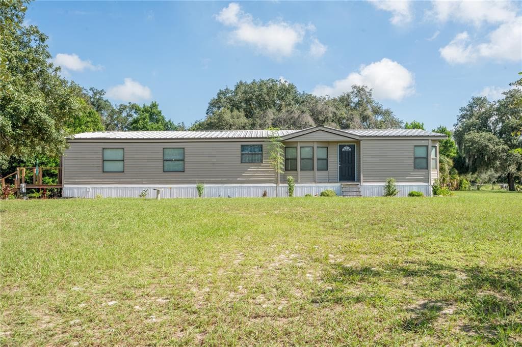 2242 FOX RUN LANE LAKE WALES, FL 33898