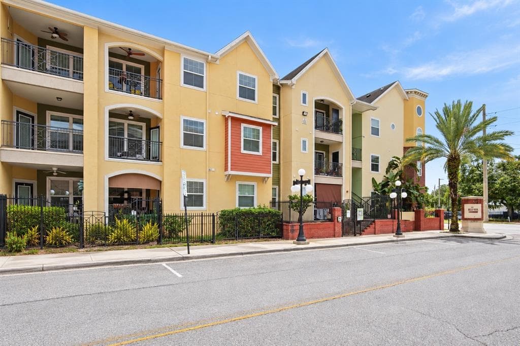 1910 E PALM AVENUE UNIT 9102 TAMPA, FL 33605