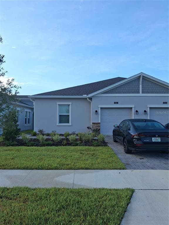4261 CURACAO PLACE KISSIMMEE, FL 34758
