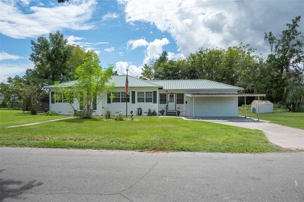 502 WOLFE STREET WILDWOOD, FL 34785