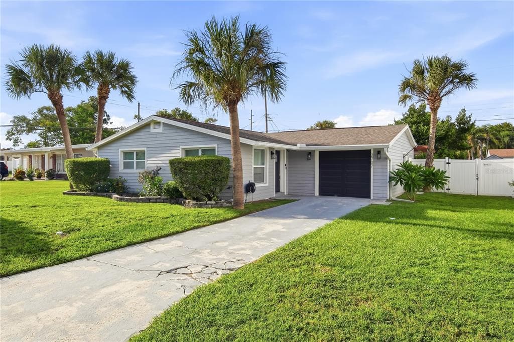 2707 W KENMORE AVENUE TAMPA, FL 33614