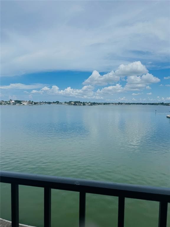 7700 SUN ISLAND DRIVE S UNIT 304 SOUTH PASADENA, FL 33707