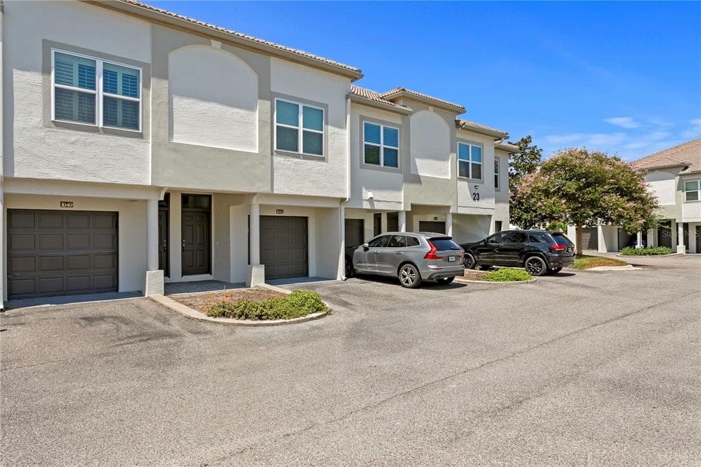 1040 NORMANDY TRACE ROAD TAMPA, FL 33602