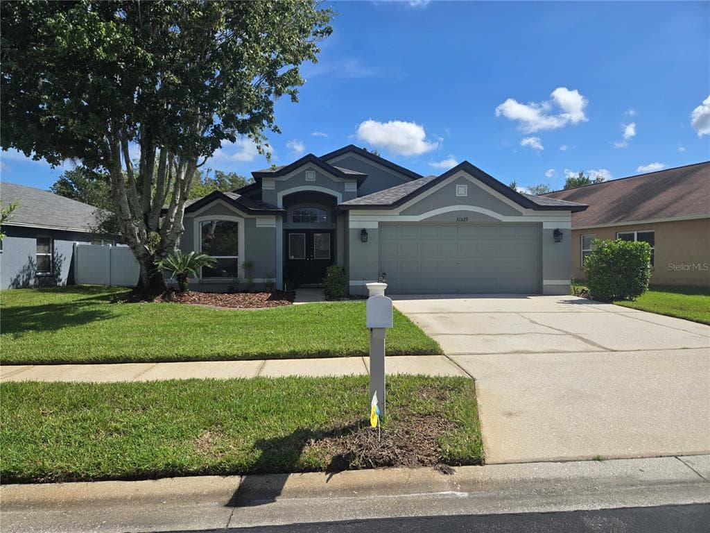 31329 WRENCREST DRIVE WESLEY CHAPEL, FL 33543