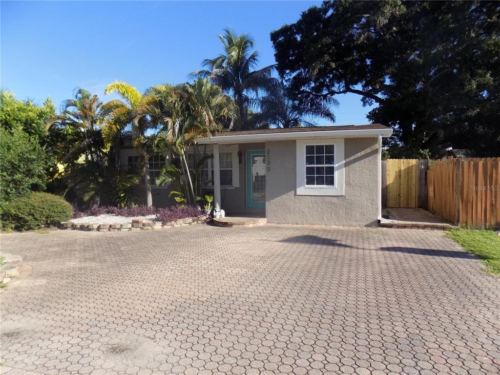 2133 43RD AVENUE N ST PETERSBURG, FL 33714