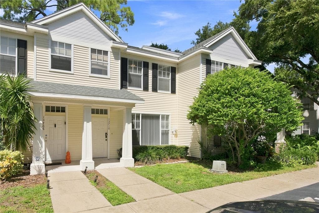 13710 FOREST LAKE DRIVE LARGO, FL 33771