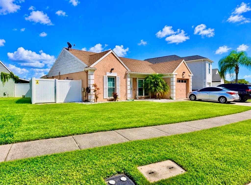 10957 BRIGHTSIDE DRIVE TAMPA, FL 33624