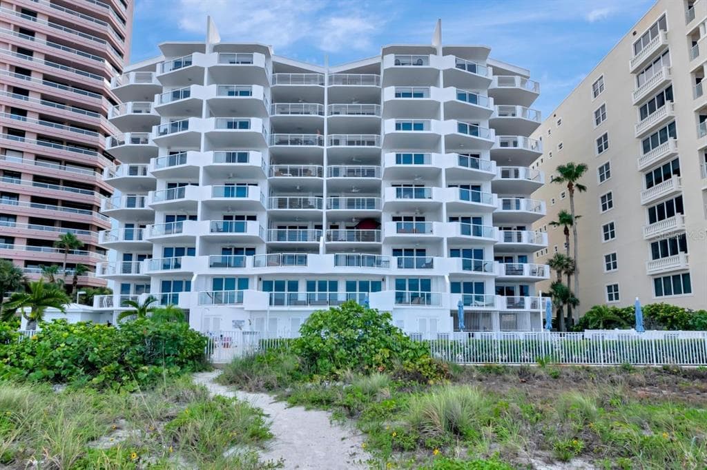 1350 GULF BOULEVARD UNIT 301 CLEARWATER, FL 33767