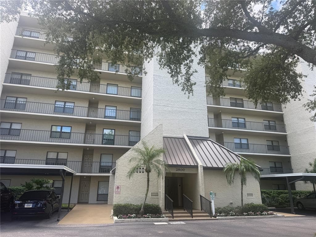 2900 COVE CAY DRIVE UNIT 4B