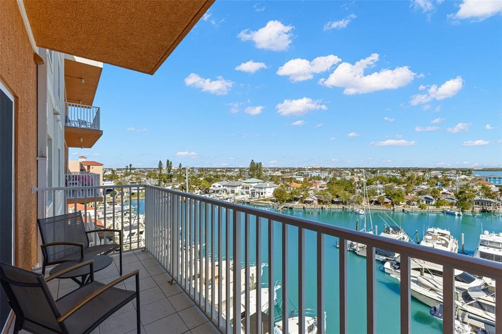 13101 GULF BOULEVARD UNIT 1605