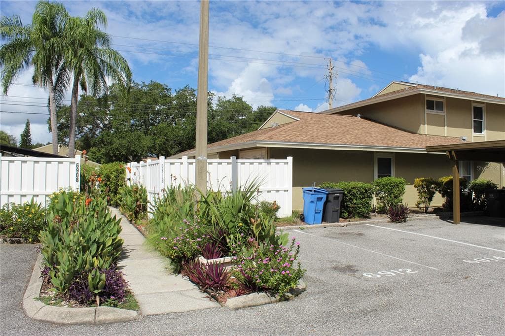 6912 EL CENTRO COURT UNIT 1