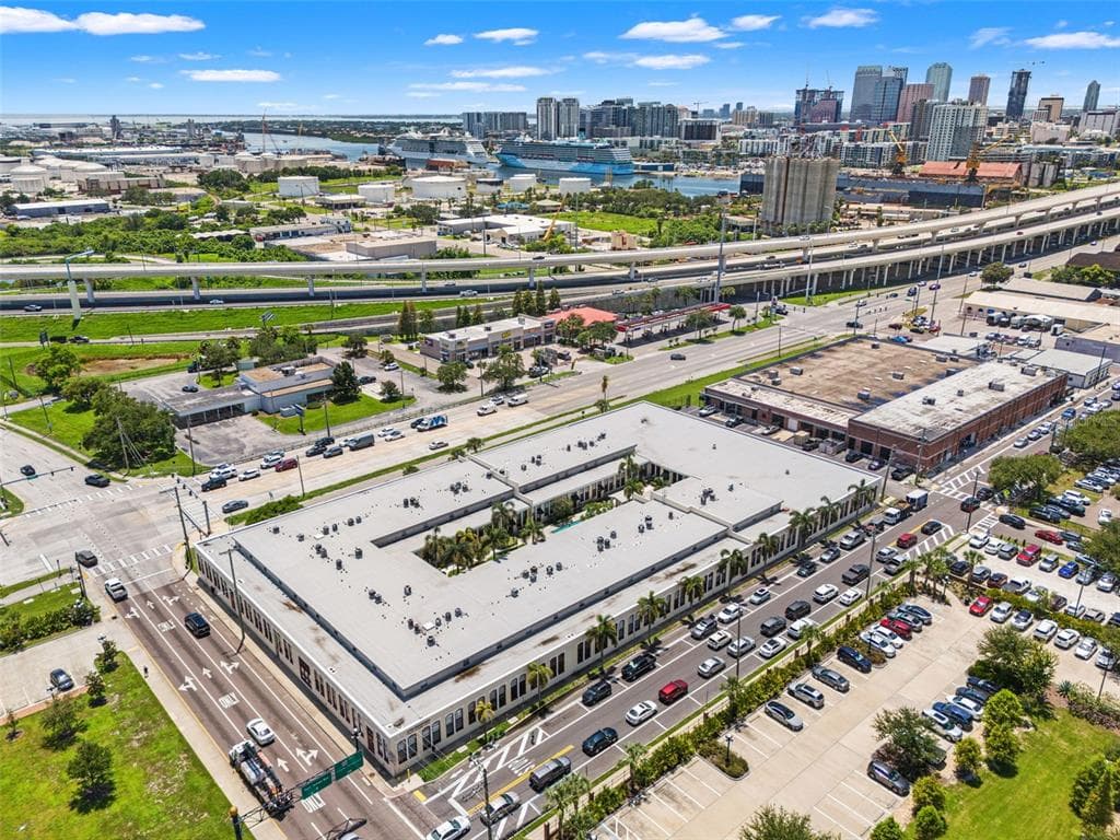 2001 E 2ND AVENUE UNIT 26 TAMPA, FL 33605