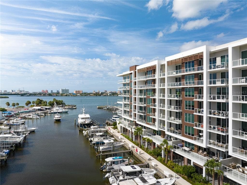 920 N OSCEOLA AVENUE UNIT 201