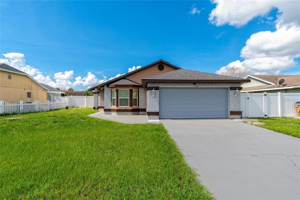 166 ALAMEDA DRIVE KISSIMMEE, FL 34743