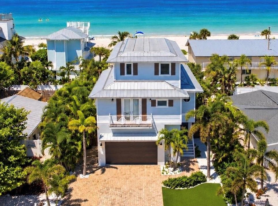 3014 AVENUE E BRADENTON BEACH, FL 34217