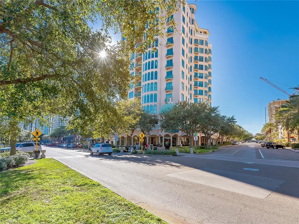 288 BEACH DRIVE NE UNIT 6A