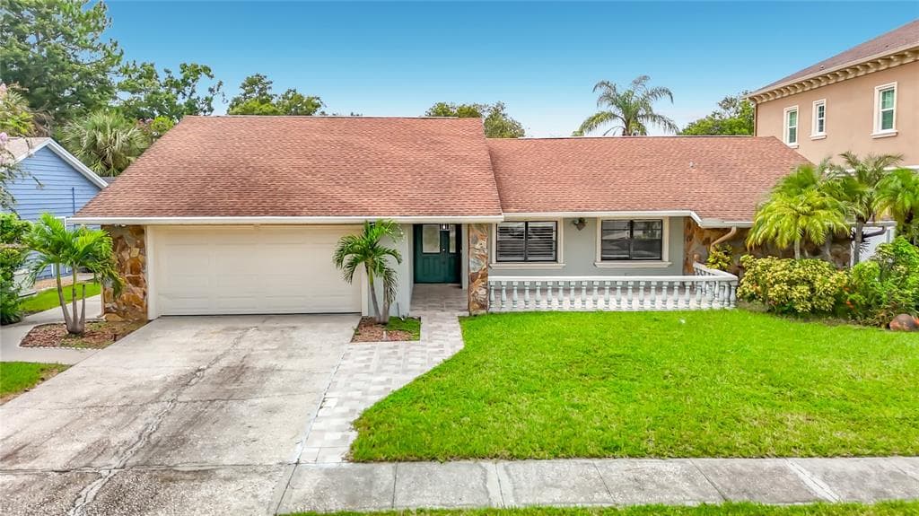 4608 APPLE RIDGE LANE TAMPA, FL 33624