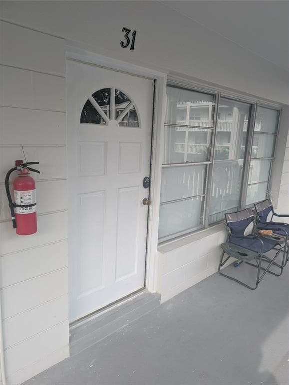 2021 AUSTRALIA WAY W UNIT 31 CLEARWATER, FL 33763