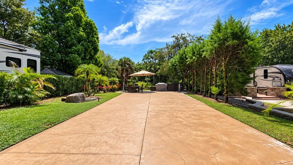 170 APPALOOSA TRAIL LAKE WALES, FL 33867