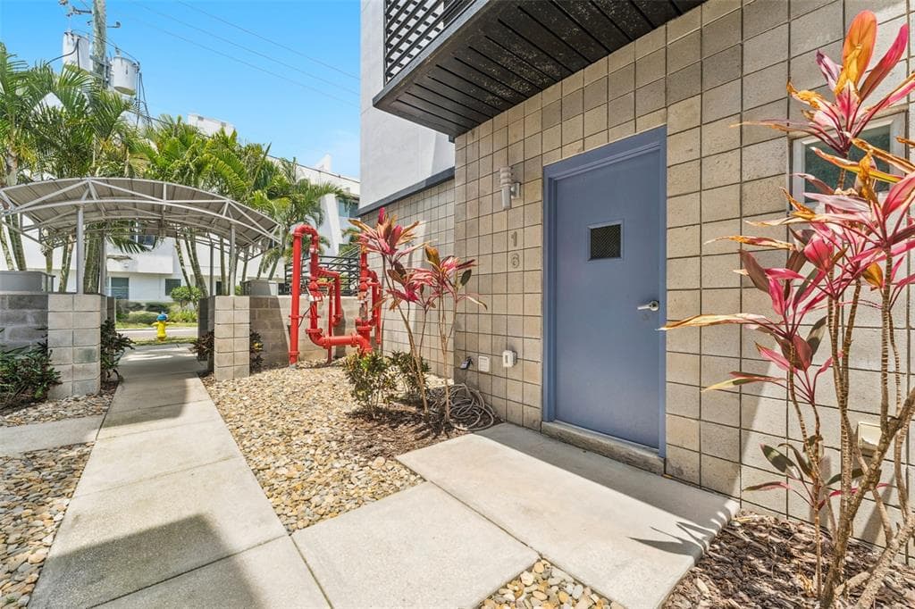 5008 S MACDILL AVENUE UNIT 16