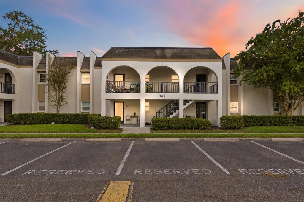 704 OAKGROVE DRIVE UNIT 226D BRANDON, FL 33510