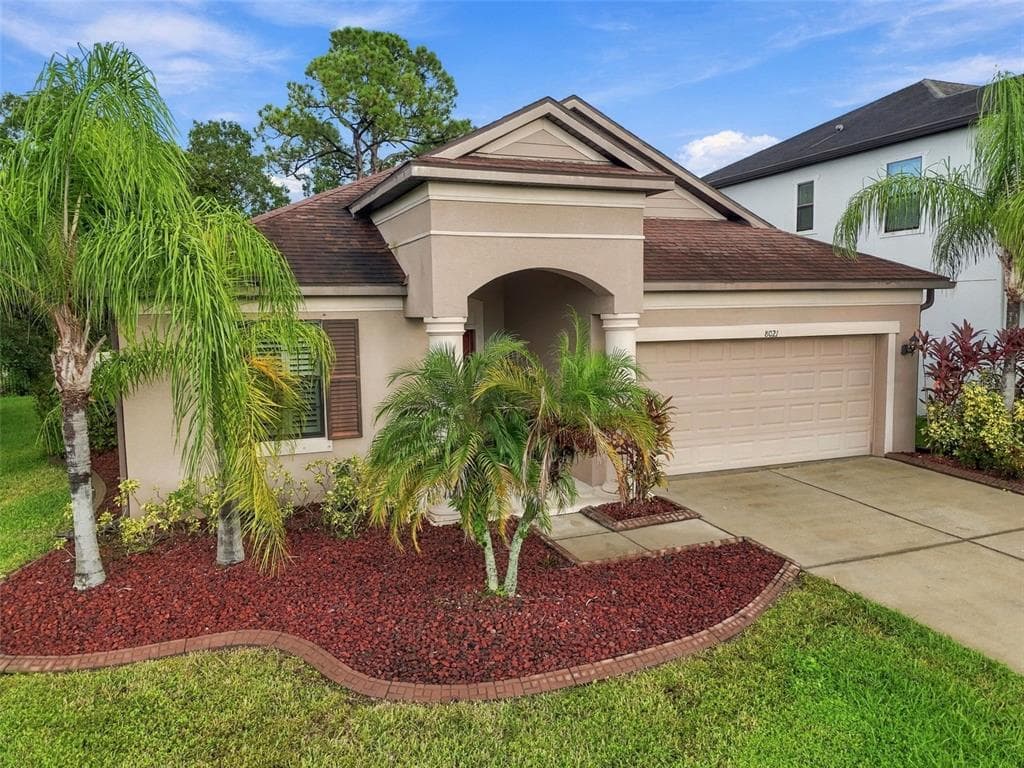 8021 WHITETAIL DEER WAY TAMPA, FL 33635