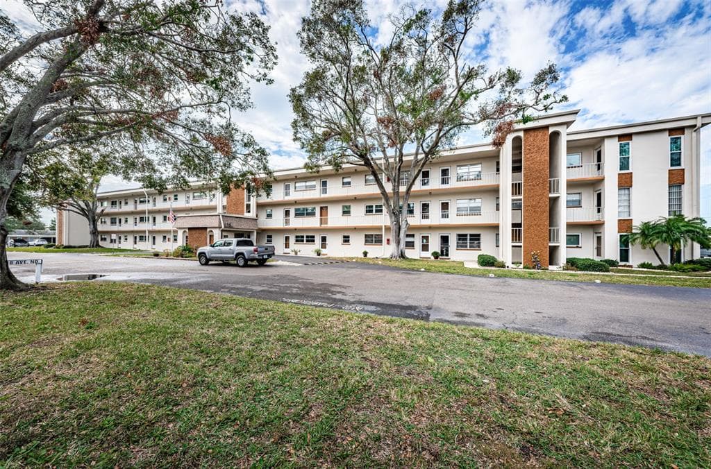 5880 38TH AVENUE N UNIT 309