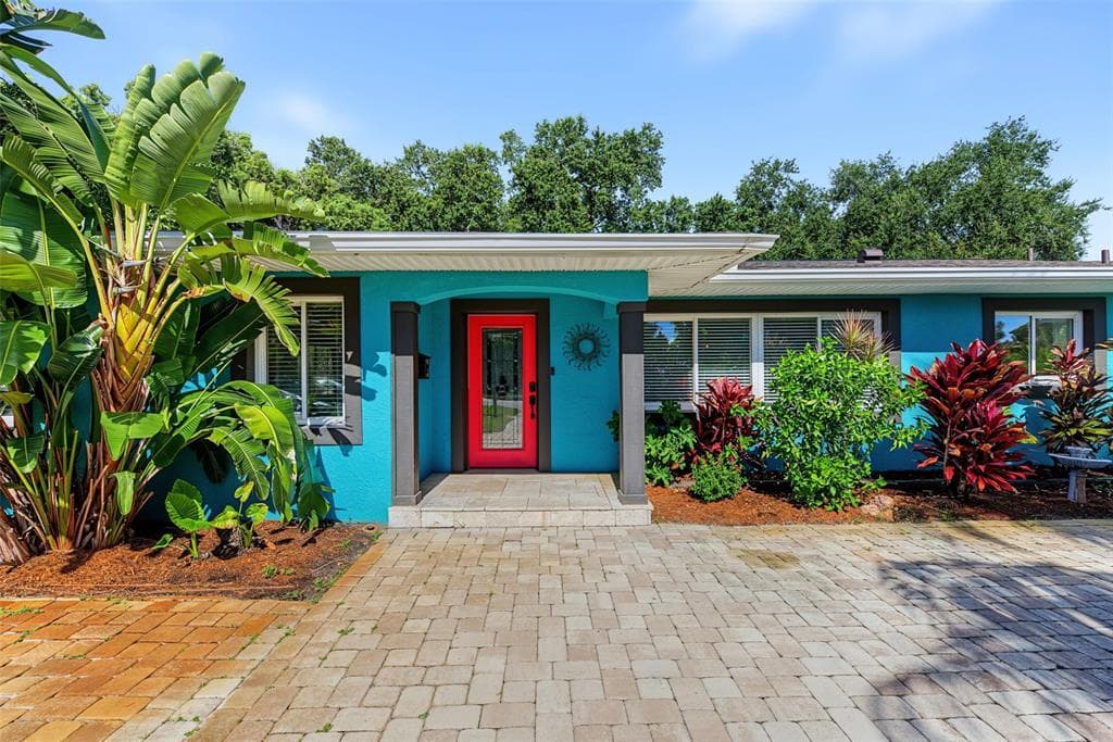 1616 INDIAN ROCKS ROAD BELLEAIR, FL 33756