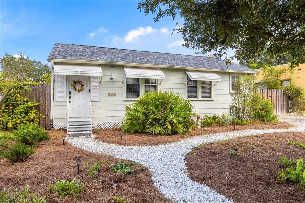 919 W WOODLAWN AVENUE TAMPA, FL 33603