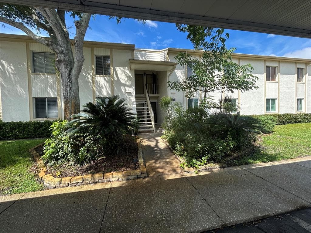 119 CYPRESS COURT OLDSMAR, FL 34677
