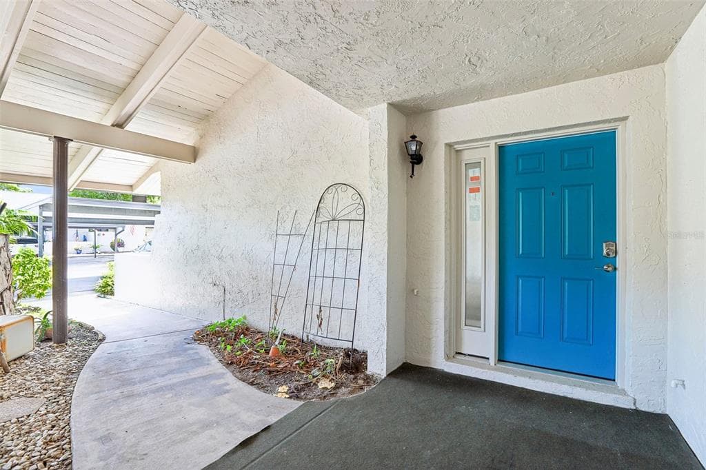 1202 11TH CIRCLE SE LARGO, FL 33771