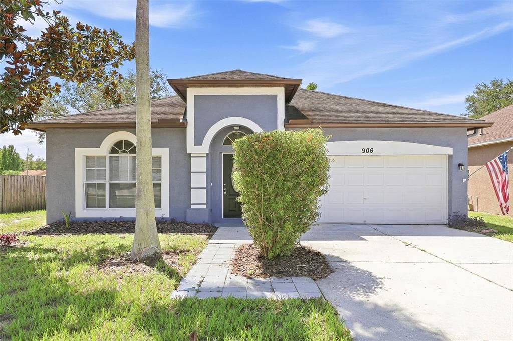 906 GRAND CANYON DRIVE VALRICO, FL 33594