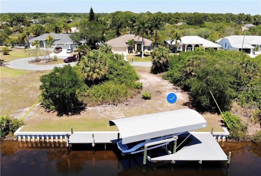 17317 FOREMOST LANE PORT CHARLOTTE, FL 33948