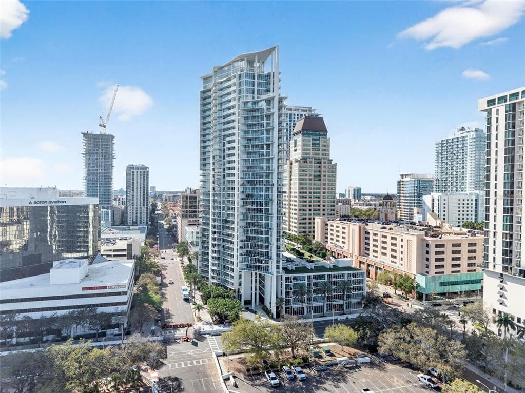 175 1ST STREET S UNIT 3008 ST PETERSBURG, FL 33701