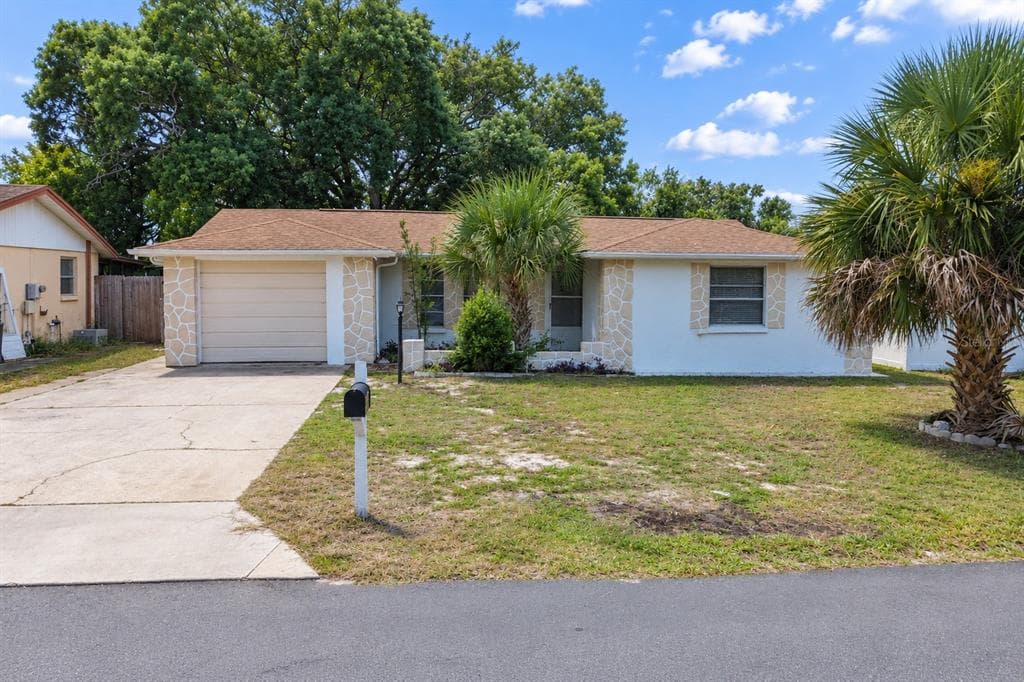 7904 JUDITH CRESCENT PORT RICHEY, FL 34668