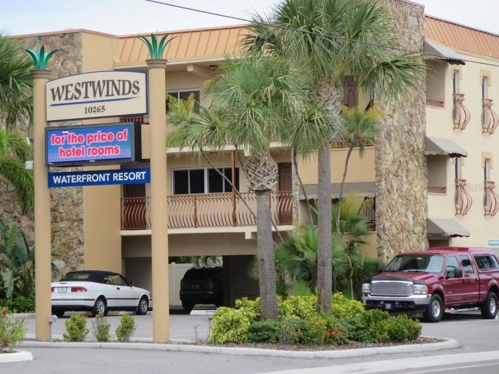 10265 GULF BOULEVARD UNIT B314 TREASURE ISLAND, FL 33706