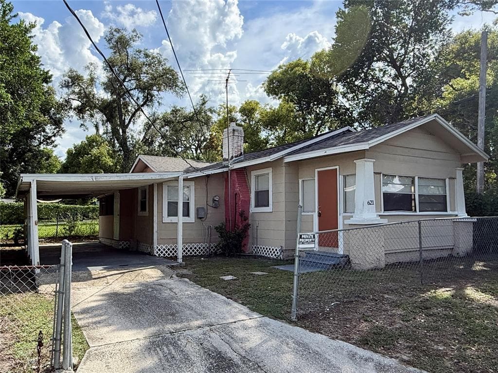 621 E MYRTLE STREET LAKELAND, FL 33801