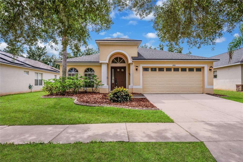 13935 CHALK HILL PLACE RIVERVIEW, FL 33579