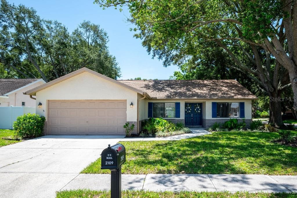 2109 CYPRESS POINT DRIVE N CLEARWATER, FL 33763