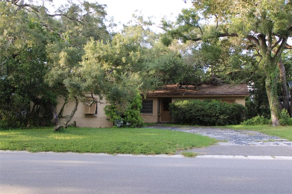 4417 W WATROUS AVENUE