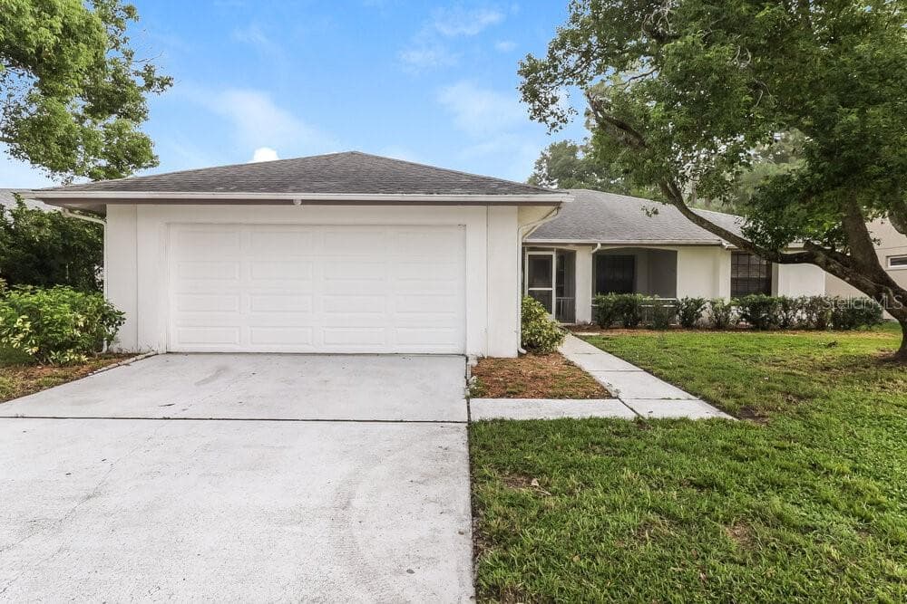 3846 PLAYER DRIVE NEW PORT RICHEY, FL 34655